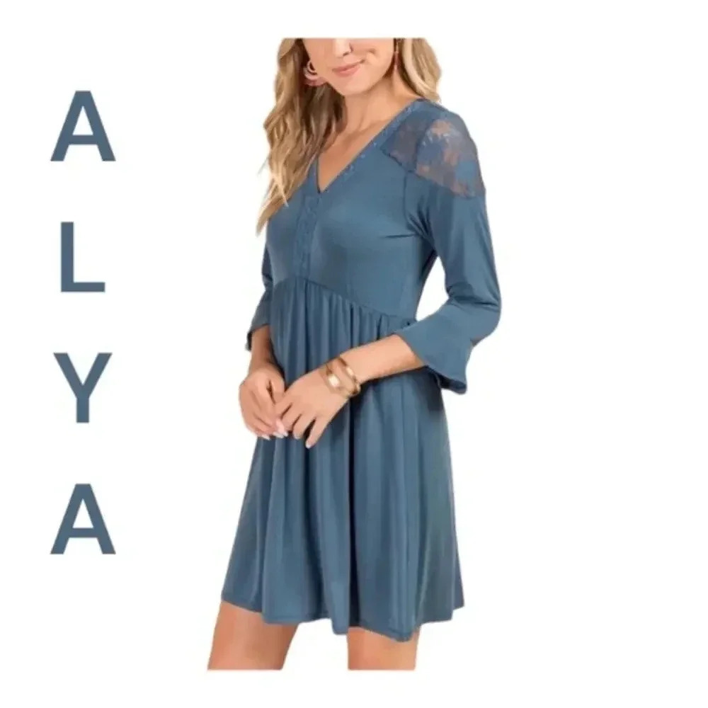 Alya brand adorable teal‎ dress. Size small 👗